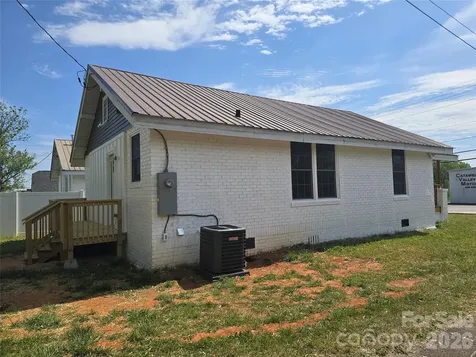 813 Highland Avenue SE Hickory NC 28602