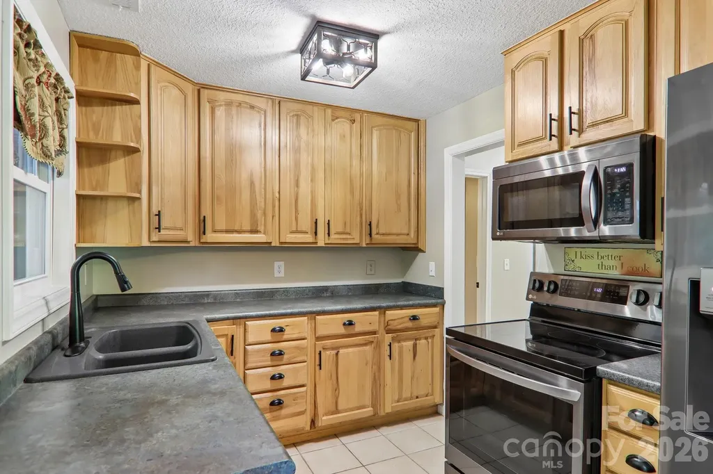 224 Highlands Loop Maggie Valley NC 28751