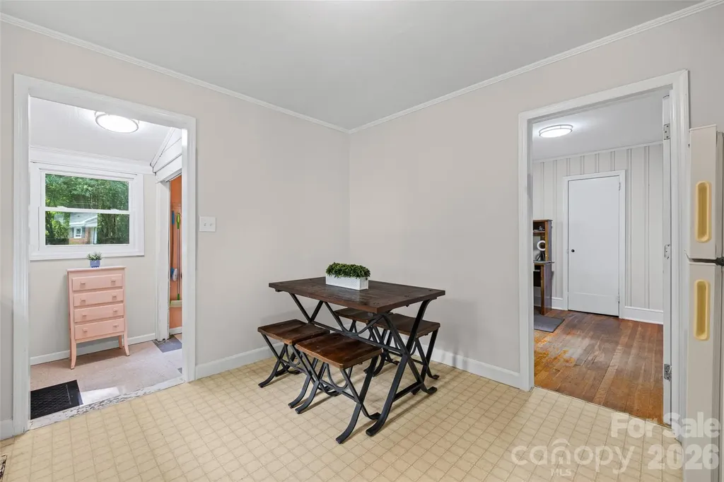 2242 Markham Court Charlotte NC 28205