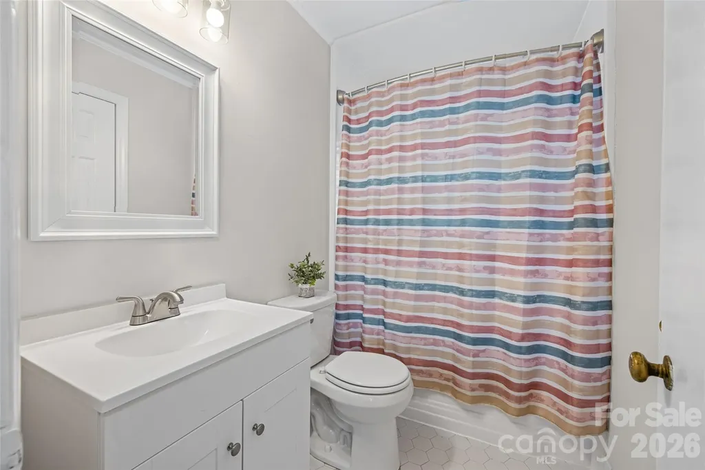 2242 Markham Court Charlotte NC 28205