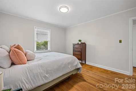 2242 Markham Court Charlotte NC 28205