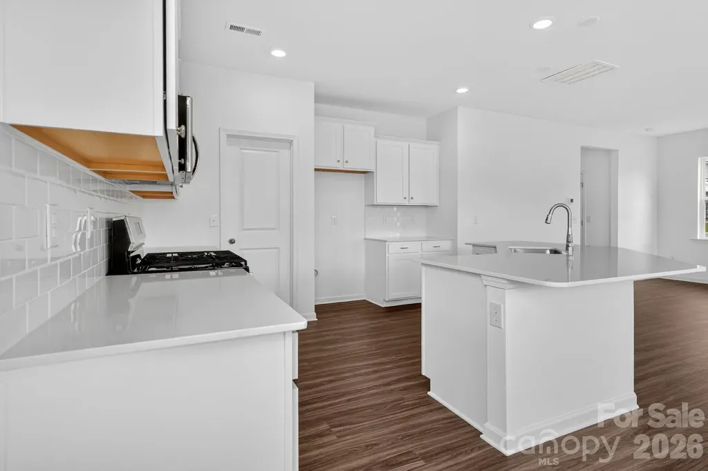 2309 Ravenglass Way Maiden NC 28650