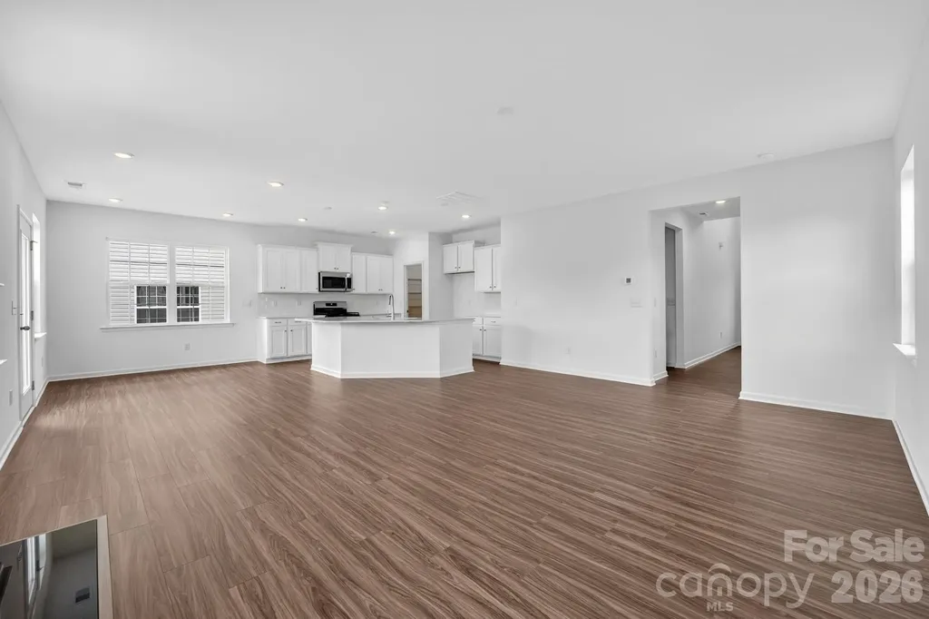 2309 Ravenglass Way Maiden NC 28650