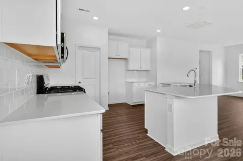 2309 Ravenglass Way Maiden NC 28650