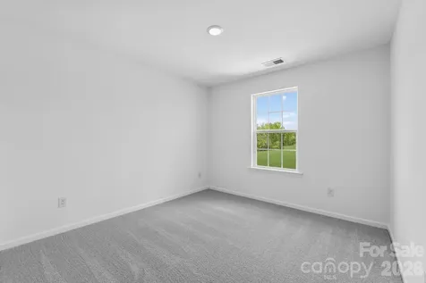 2309 Ravenglass Way Maiden NC 28650