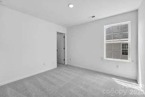 2309 Ravenglass Way Maiden NC 28650