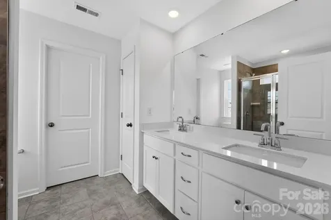 2309 Ravenglass Way Maiden NC 28650