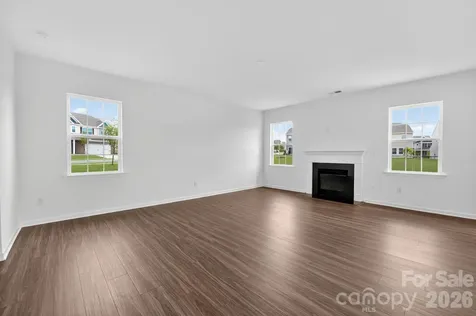 2309 Ravenglass Way Maiden NC 28650