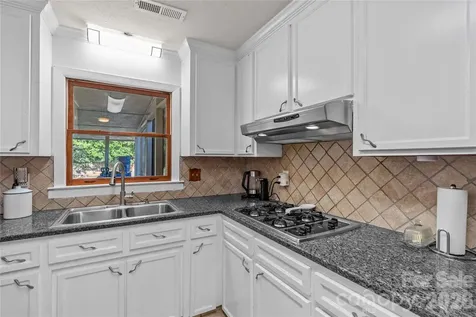 868 Fieldstone Road Mooresville NC 28115