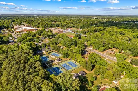 868 Fieldstone Road Mooresville NC 28115