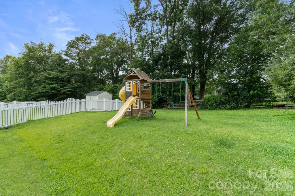 406 Courtland Court Kannapolis NC 28081