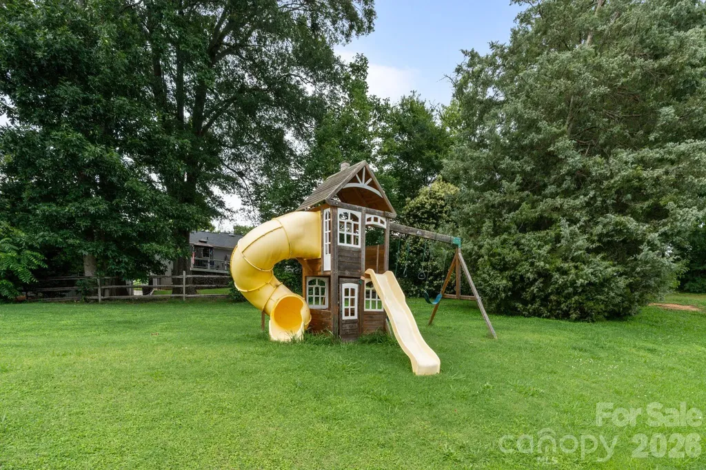 406 Courtland Court Kannapolis NC 28081