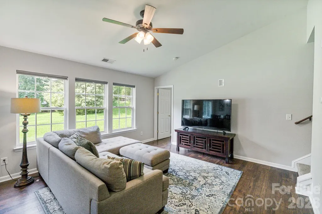 406 Courtland Court Kannapolis NC 28081