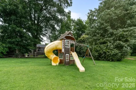 406 Courtland Court Kannapolis NC 28081