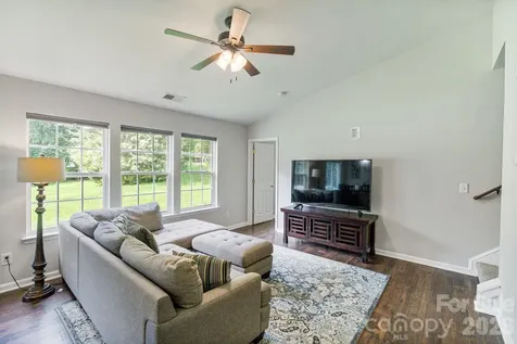 406 Courtland Court Kannapolis NC 28081