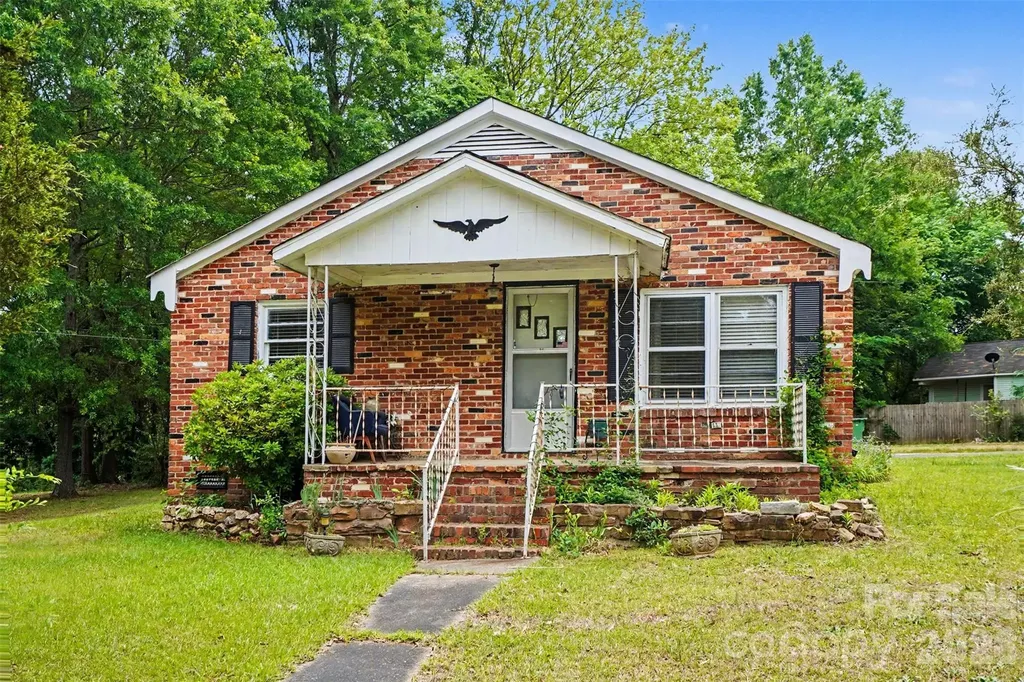 301 Hampton Road Lancaster SC 29720