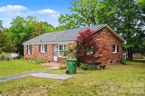 301 Hampton Road Lancaster SC 29720