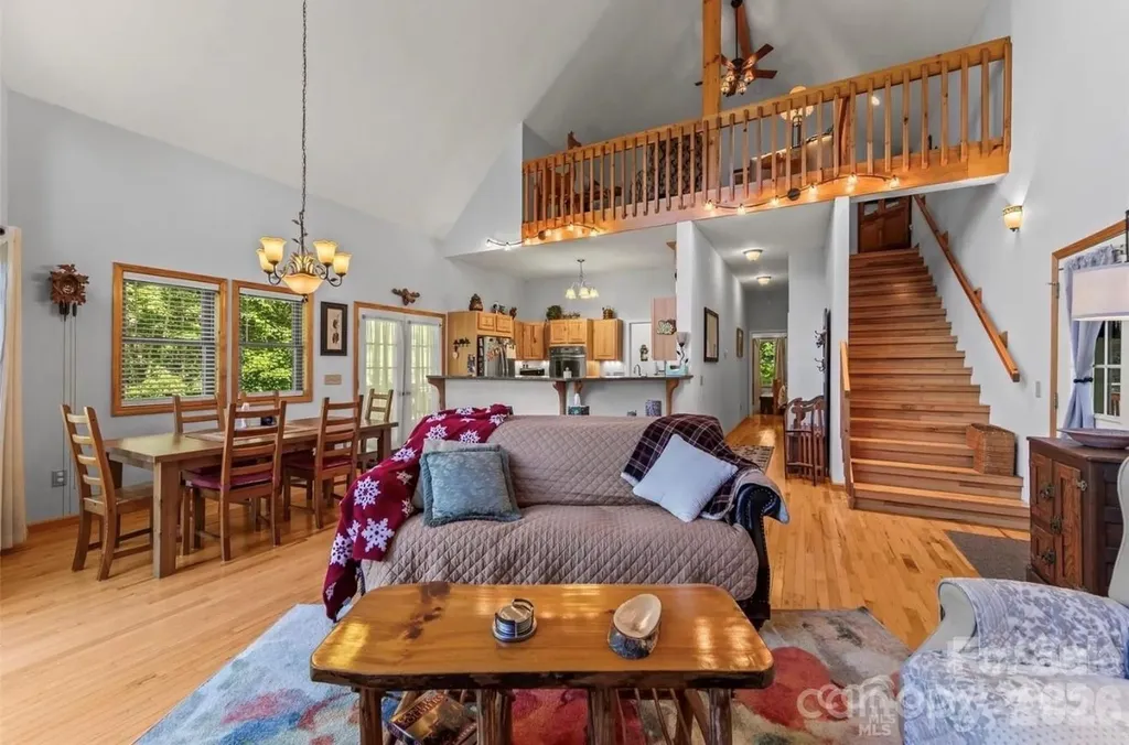461 N Mallard Cove Almond NC 28771