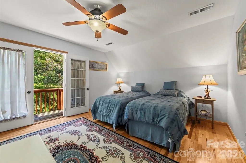 461 N Mallard Cove Almond NC 28771