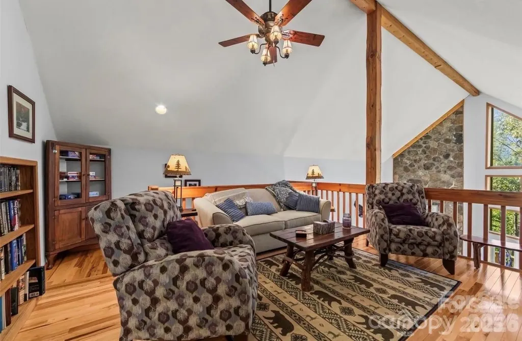 461 N Mallard Cove Almond NC 28771