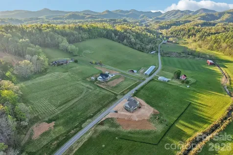 1060 California Creek Road Mars Hill NC 28754