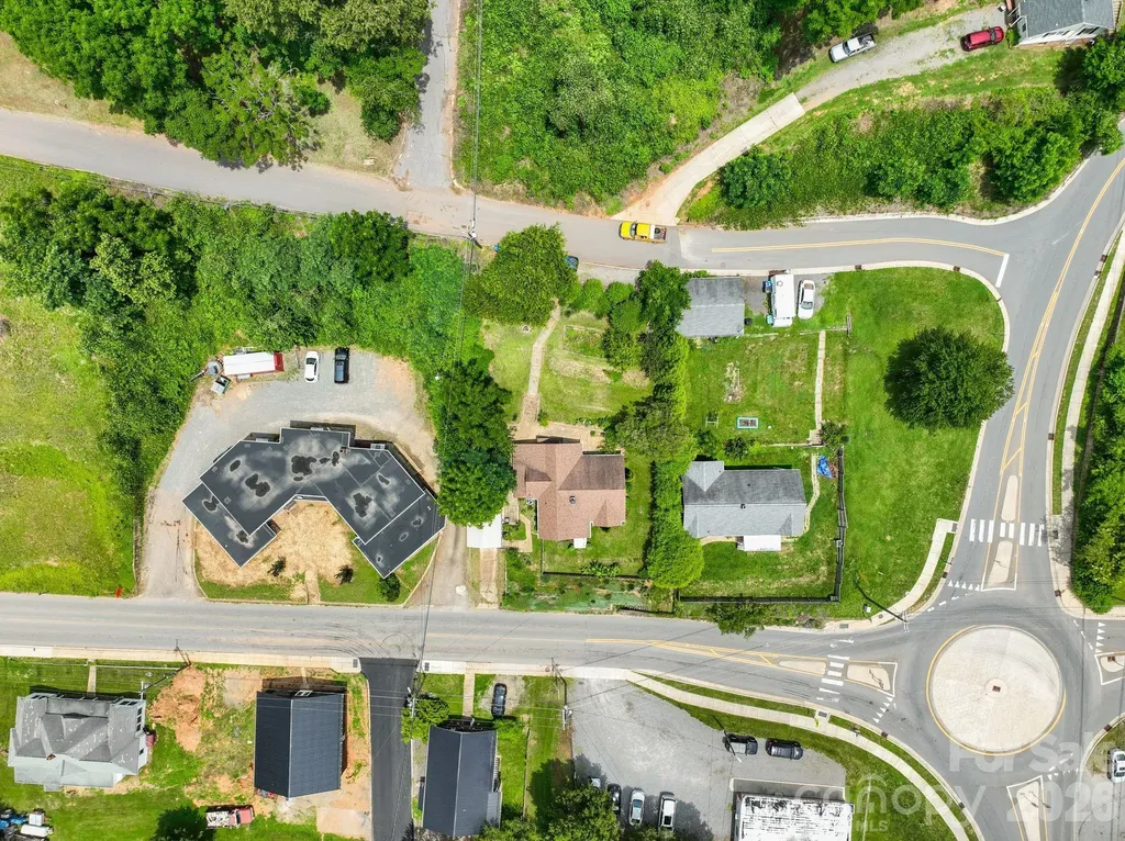 385 Pisgah Drive Canton NC 28716