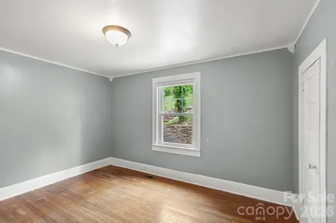 385 Pisgah Drive Canton NC 28716