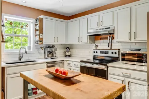 112 Shadowlawn Drive Asheville NC 28806