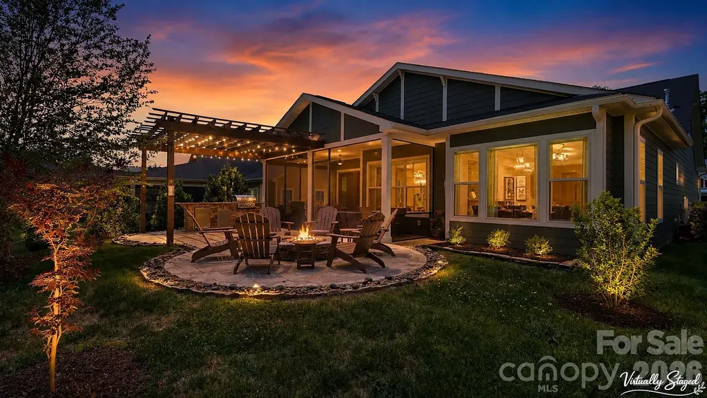 131 Chimney Rock Court Denver NC 28037