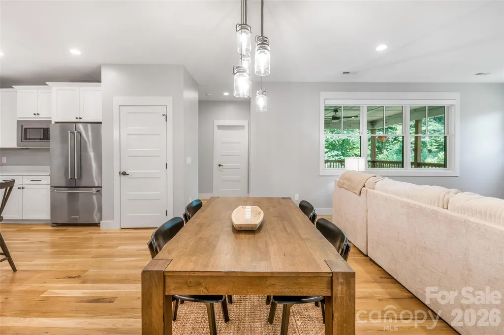 9 Ashe Park Circle Asheville NC 28806