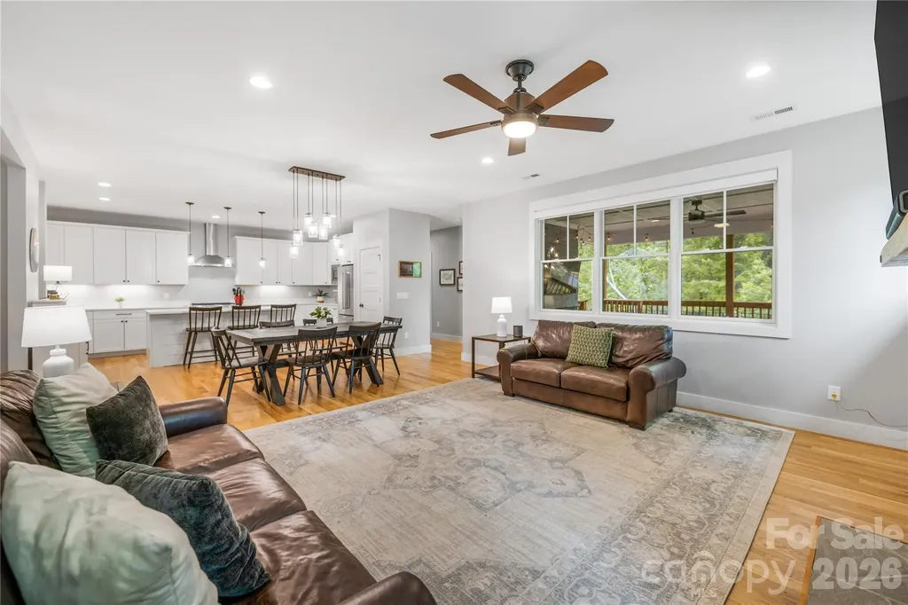 9 Ashe Park Circle Asheville NC 28806