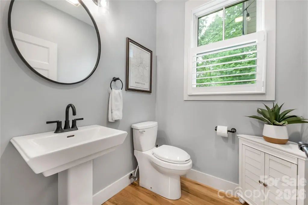 9 Ashe Park Circle Asheville NC 28806
