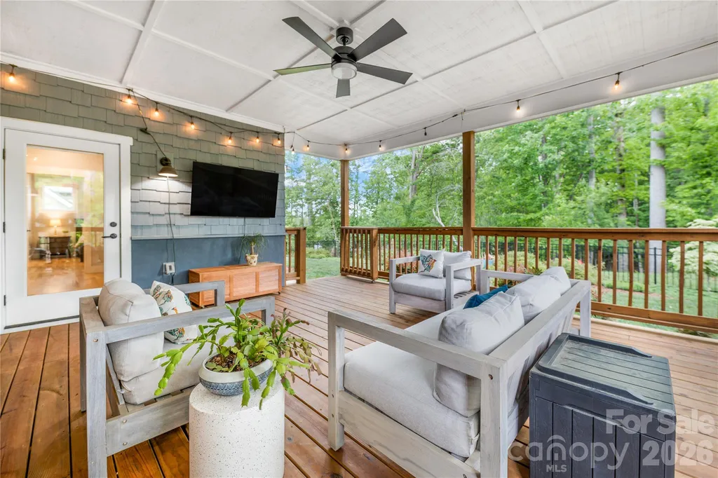 9 Ashe Park Circle Asheville NC 28806
