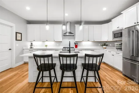9 Ashe Park Circle Asheville NC 28806