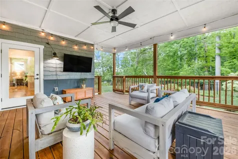 9 Ashe Park Circle Asheville NC 28806