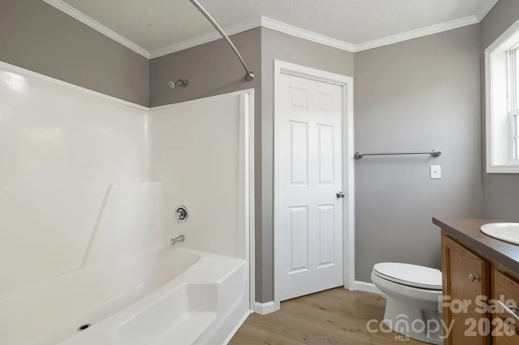 44 Morning Lane Hendersonville NC 28792