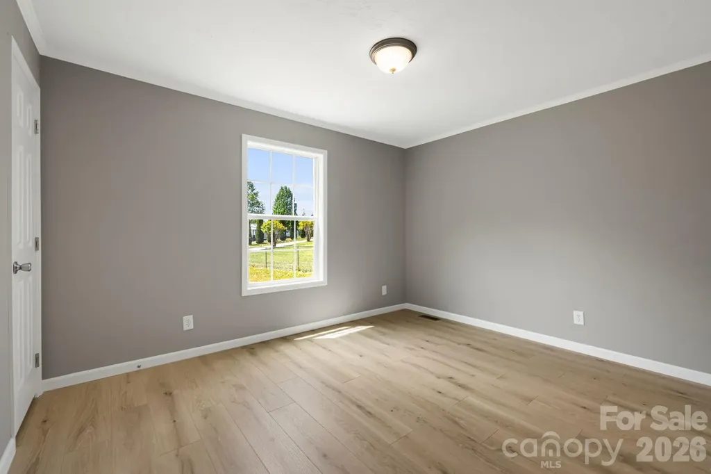44 Morning Lane Hendersonville NC 28792