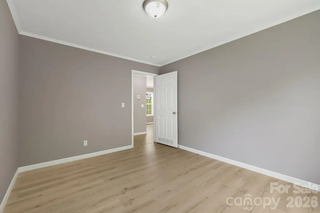 44 Morning Lane Hendersonville NC 28792