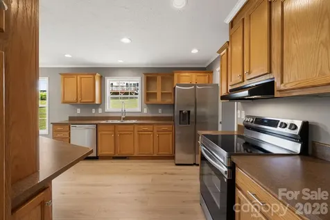 44 Morning Lane Hendersonville NC 28792