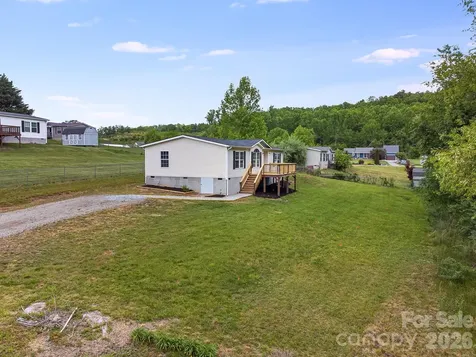44 Morning Lane Hendersonville NC 28792
