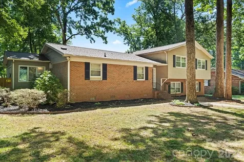 2010 Saratoga Drive Gastonia NC 28056