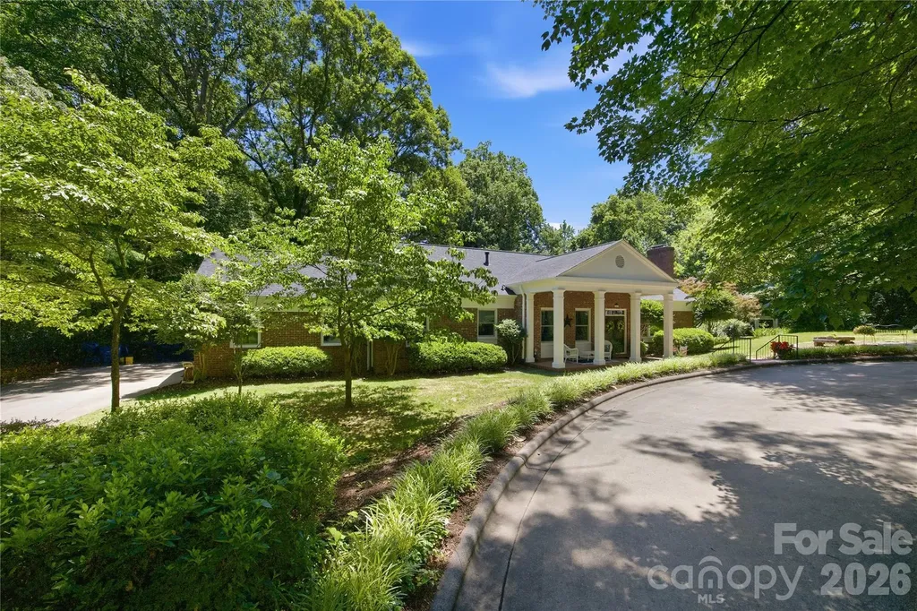 455 Heathcote Drive Statesville NC 28677