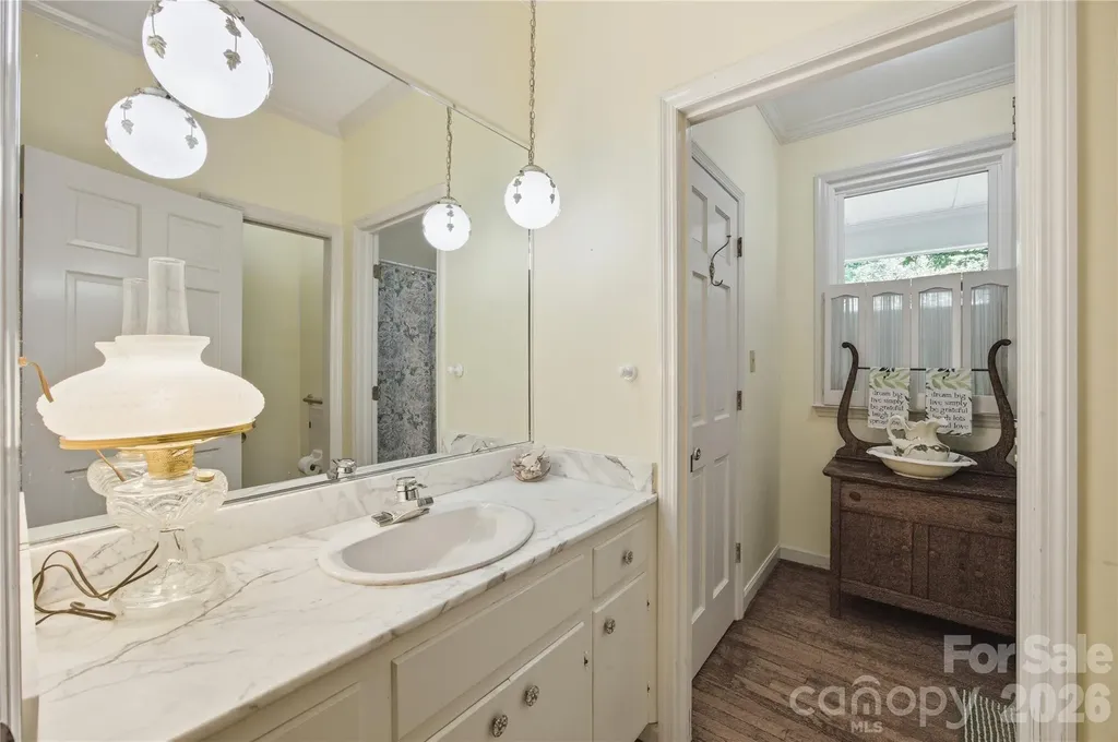 455 Heathcote Drive Statesville NC 28677