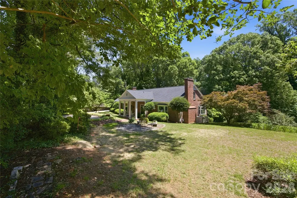 455 Heathcote Drive Statesville NC 28677