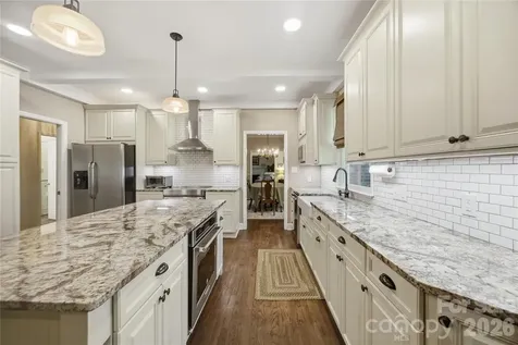 455 Heathcote Drive Statesville NC 28677