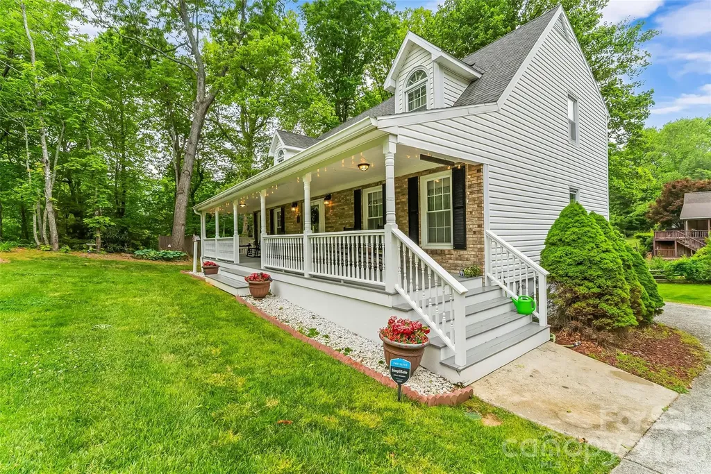 808 Lakey Gap Road Black Mountain NC 28711