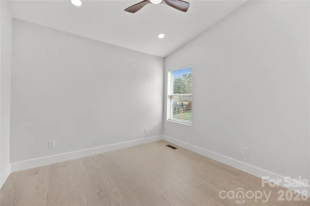 89 Oakley Road Asheville NC 28803