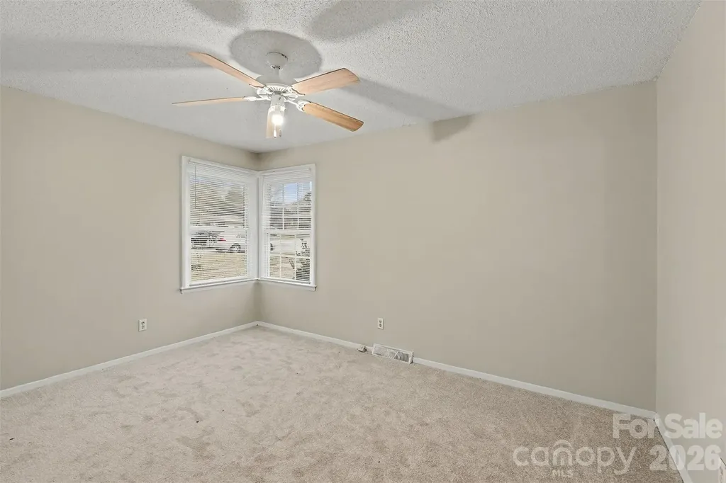 4809 Malibu Drive Charlotte NC 28215