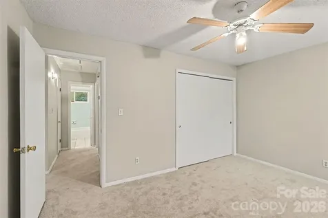 4809 Malibu Drive Charlotte NC 28215