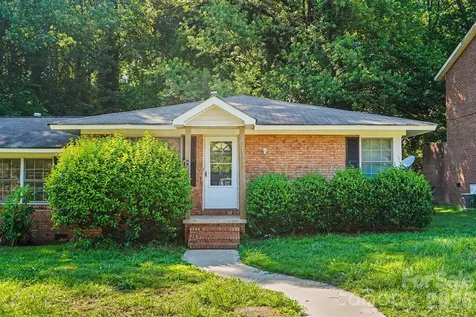 4809 Malibu Drive Charlotte NC 28215